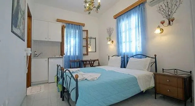 Studios Bourgos