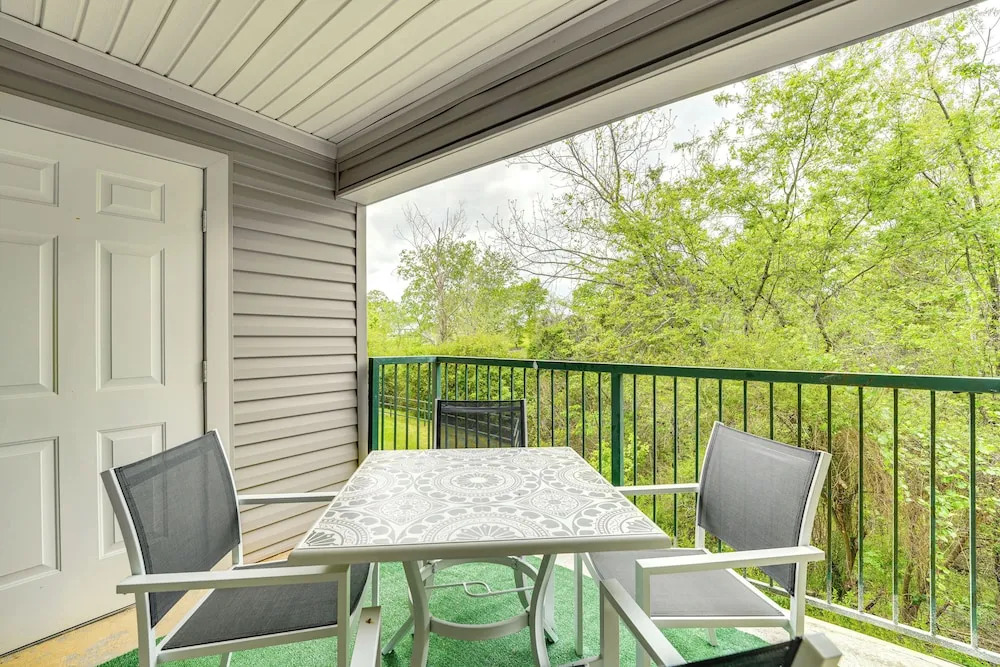 Resort-style Amenities! Convenient Branson Condo