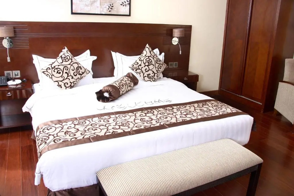 The White Rhino Hotel