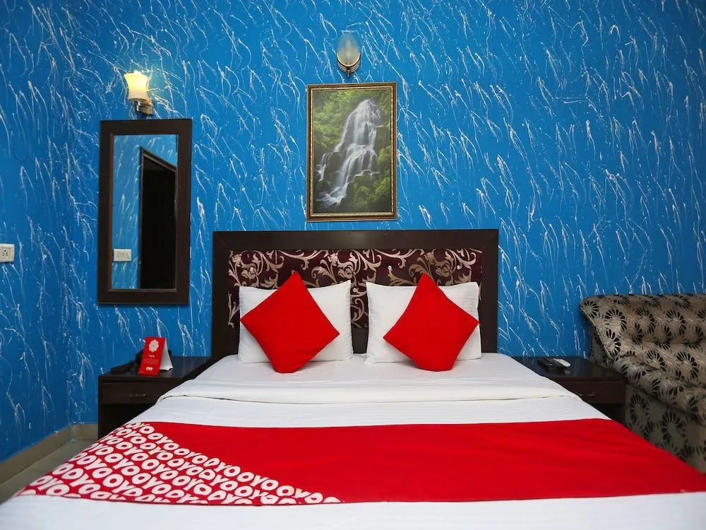 OYO 14908 Chirag Residency