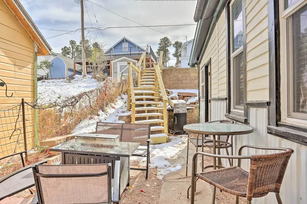 Mountain-view Lead Home w/ Patio + Fire Pit!