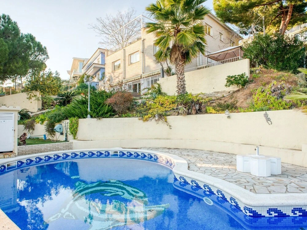 Lavish Holiday Home in Lloret de Mar With Private Pool