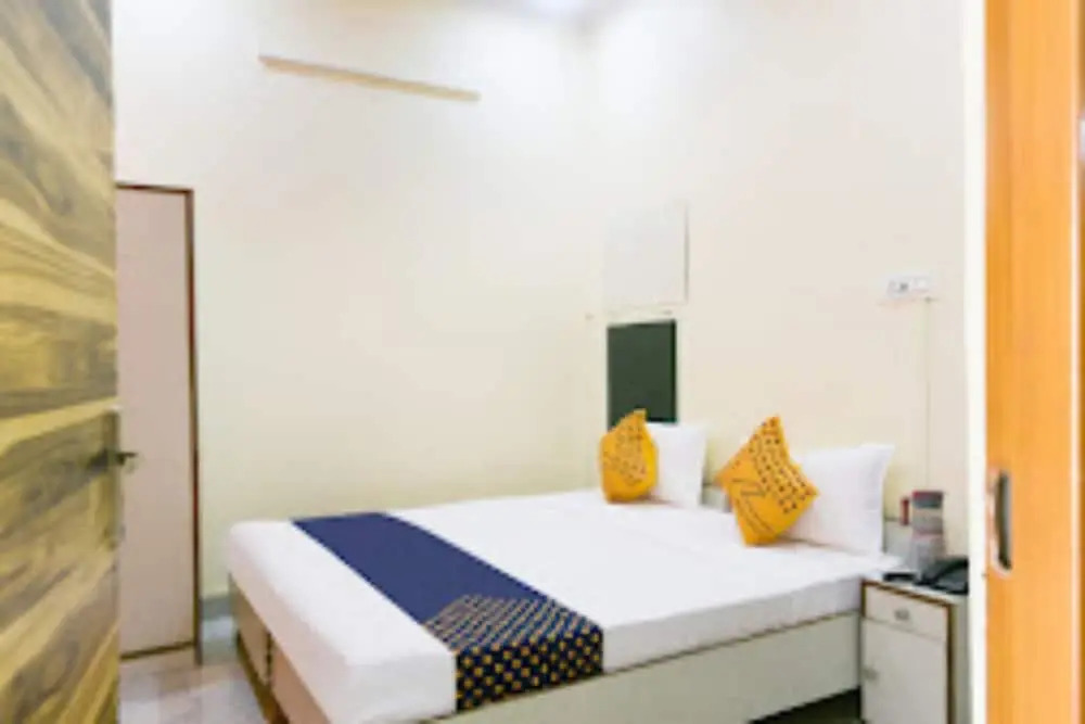 Goroomgo Mahadeva Homes Guest House Prayagraj