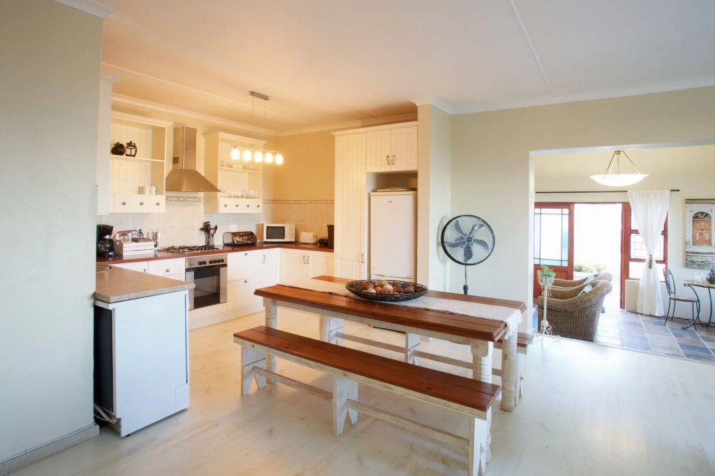Sea Whisper Guest House
