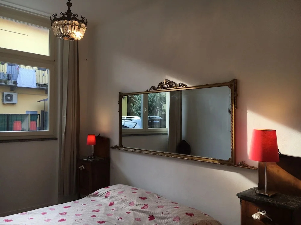 Elegant Flat 15 min From the Center of Milan