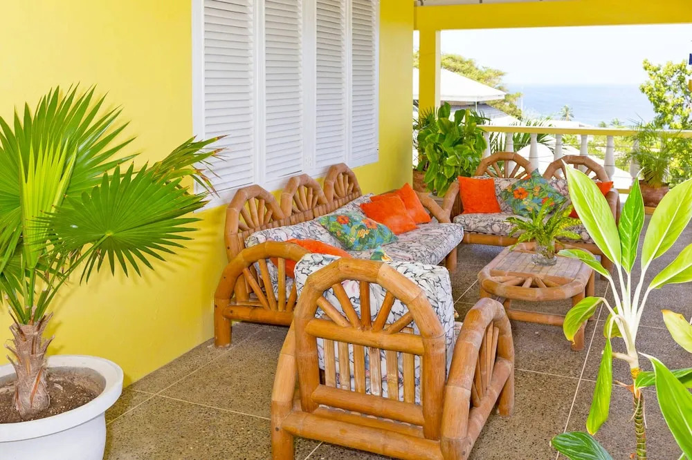 Hibiscus Heights