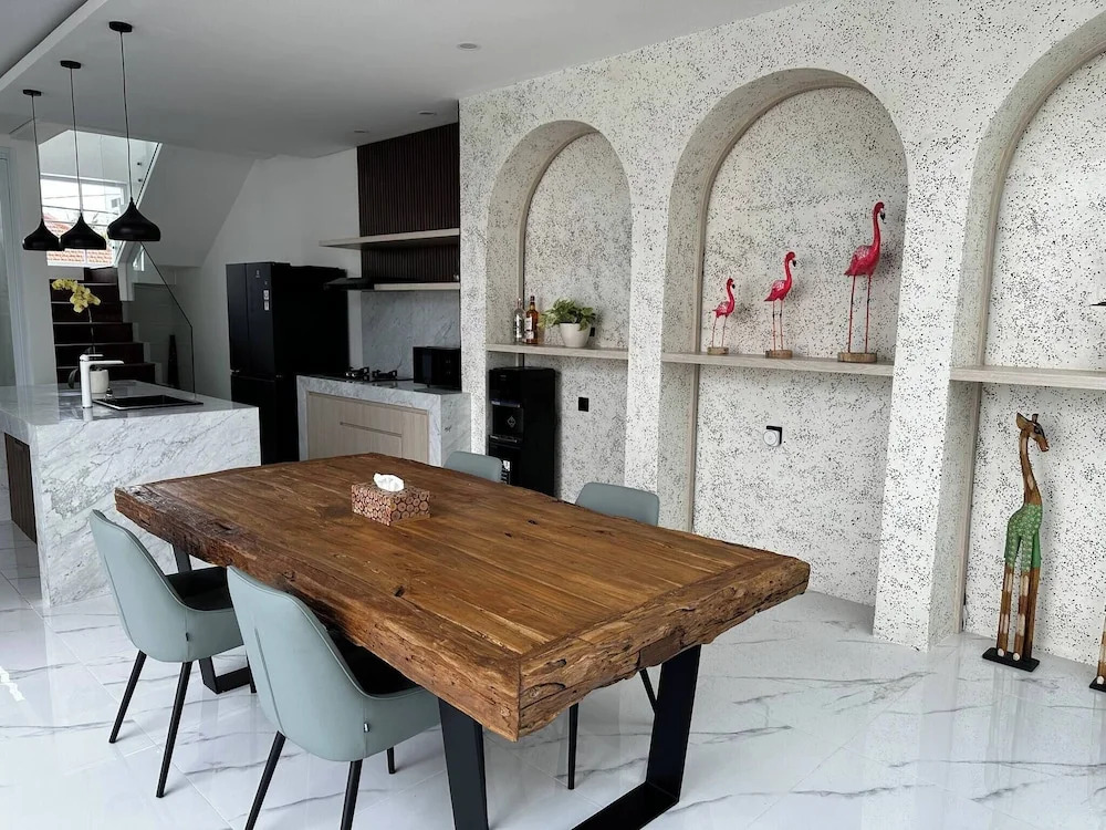 newly built Villa Na Bali