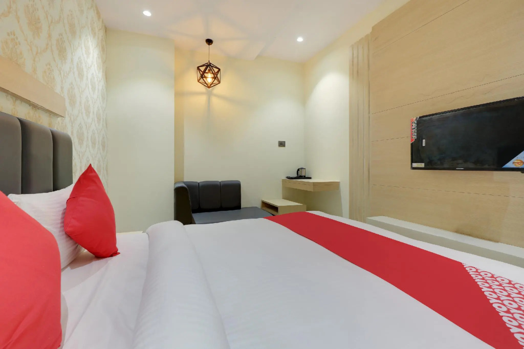 OYO 66715 Sunpark