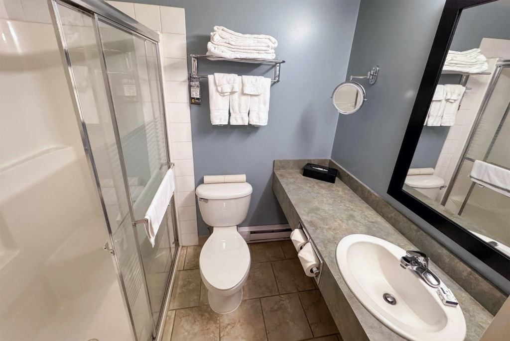 Super 8 by Wyndham Edmonton South