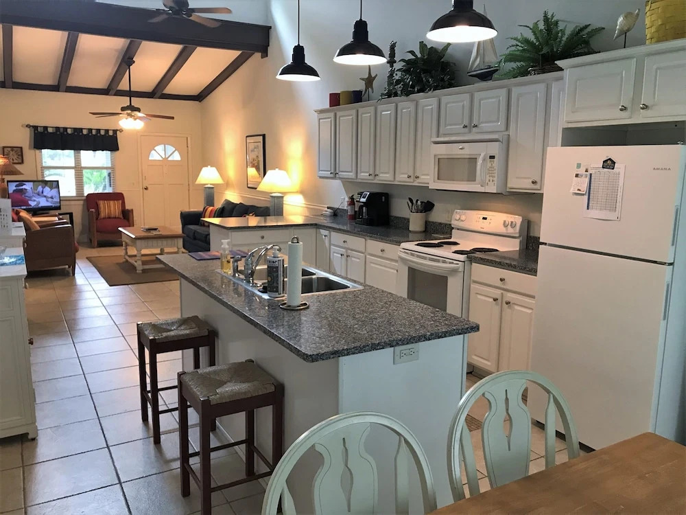 Barnhill B Duplex by Jekyll Realty