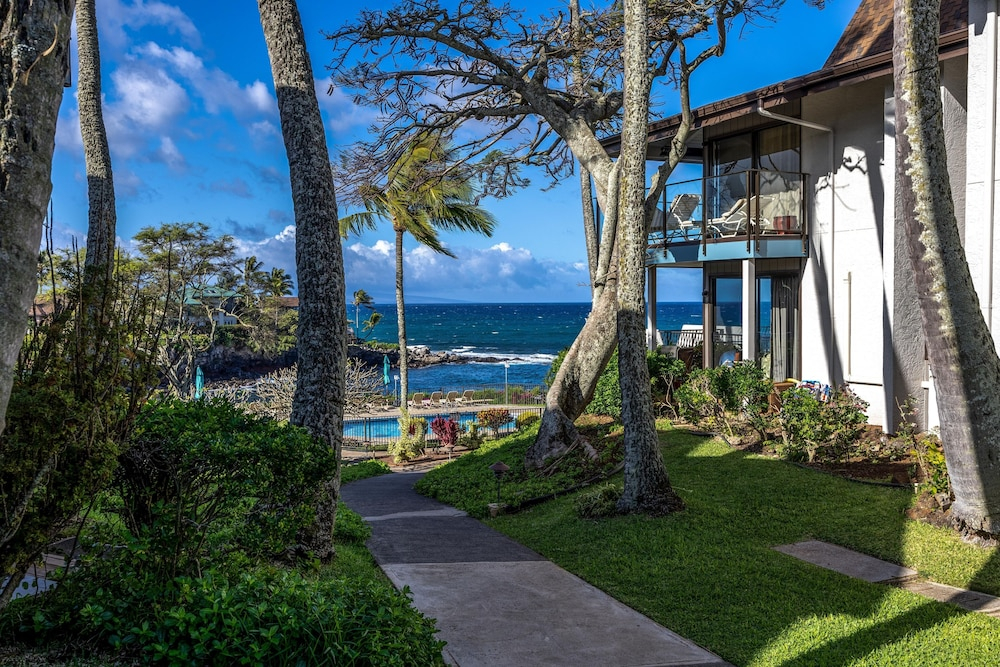 Napili Point Point Oceanfront 2br Loft - Unit C2 1 Bedroom Condo