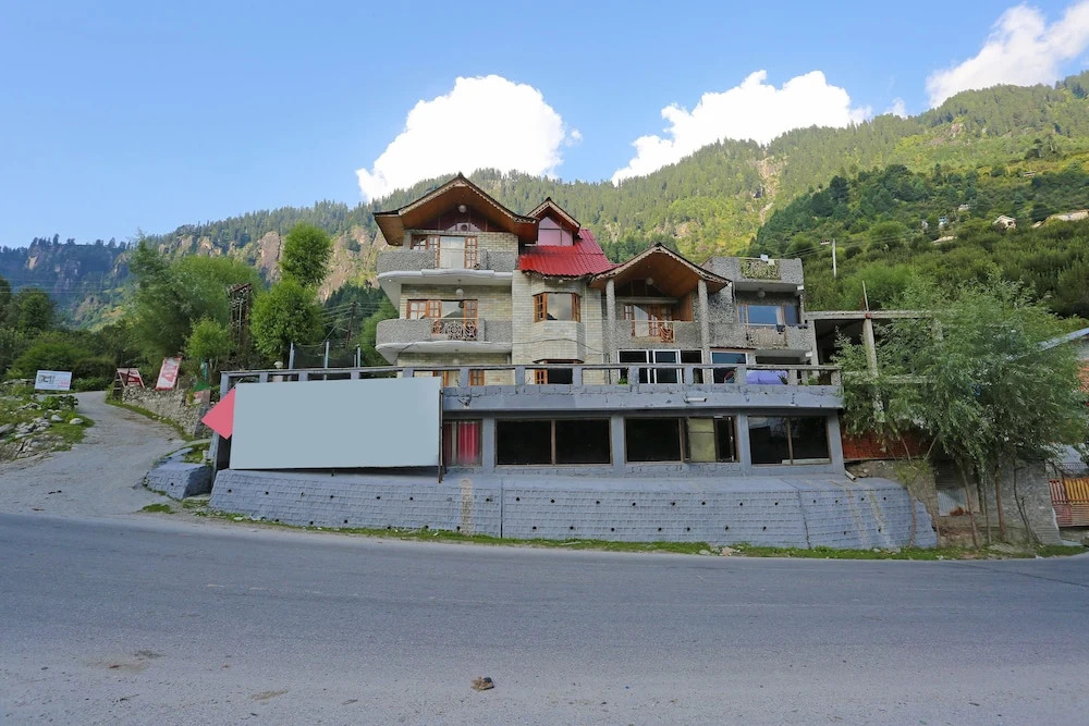 OYO 9392 Villa Riverine
