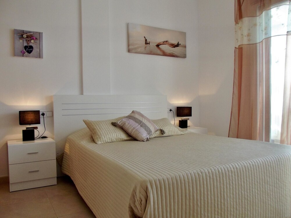 Apartment With 2 Bedrooms in Vinaros, With Wonderful sea View, Pool Access and Furnished Terrace - 100 m From the Beach