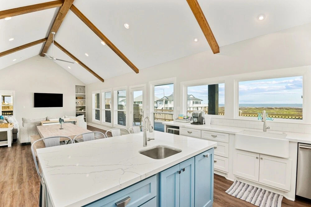 Stay Awhile 4 Bedroom Home by RedAwning
