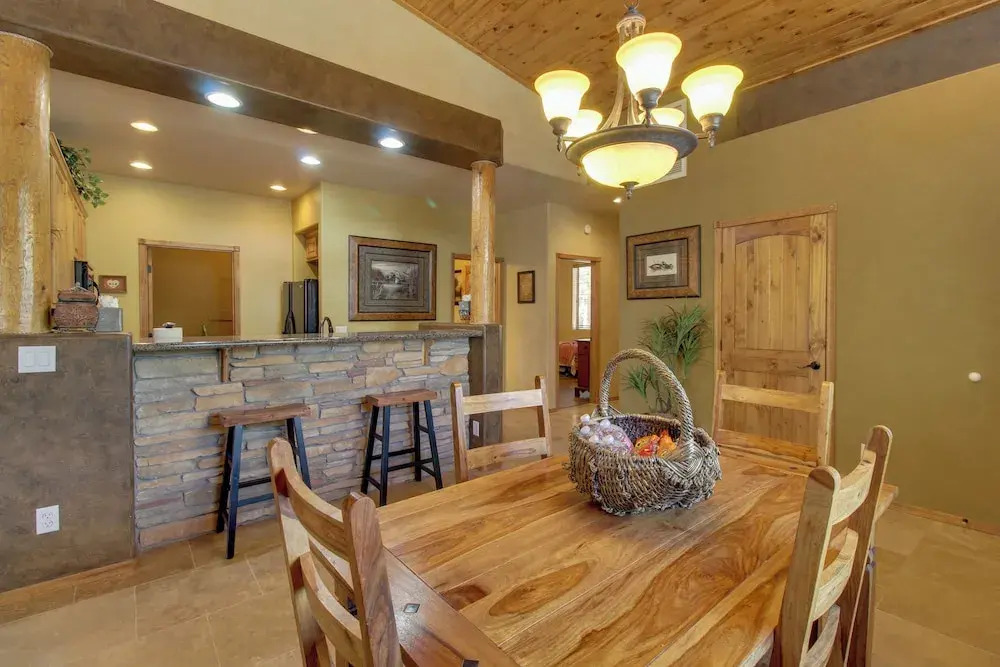 Covered Deck: Cozy Show Low Villa in Torreon