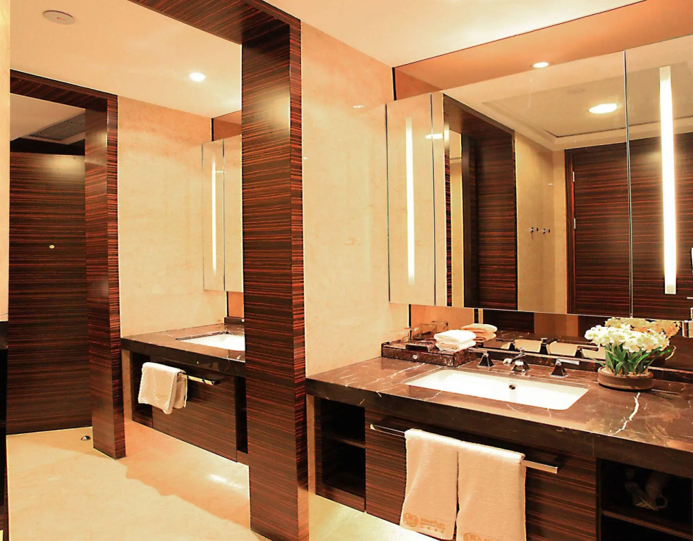 Guangzhou Fuying Apartment (Poly World Trade Center Pazhou Convention and Exhibition Center Store)