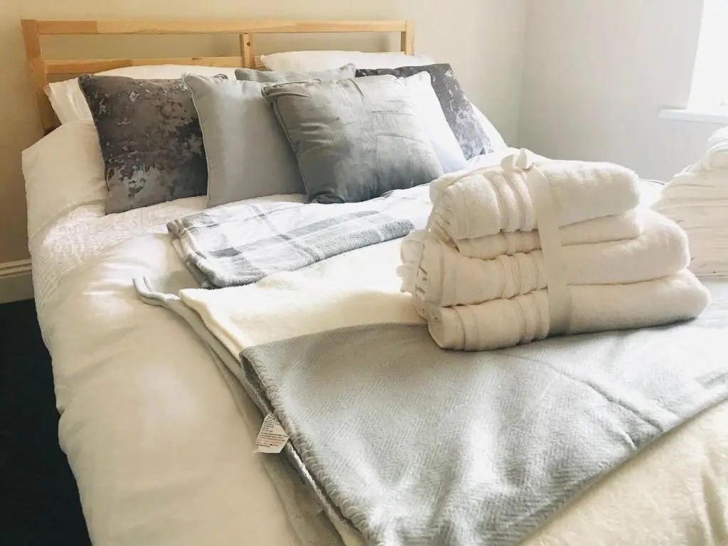 Aston Henry James Courtlands Cosy apartment close to Maidenhead train station