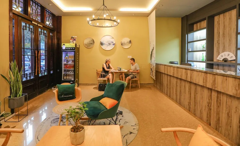 Bamboo House Hotel