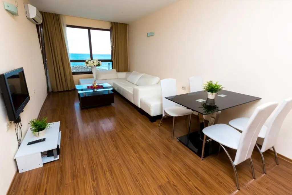 Europroperties Sirena Apartaments