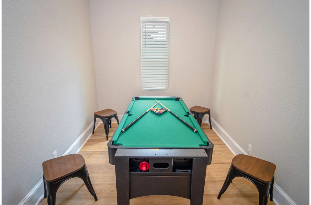 Brand New Remodeled 3BR/2BA House Near Downtown