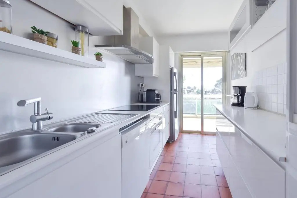 SERRENDY ROOFTOP TERRACE in residential property WITH POOL & SEA VIEW !