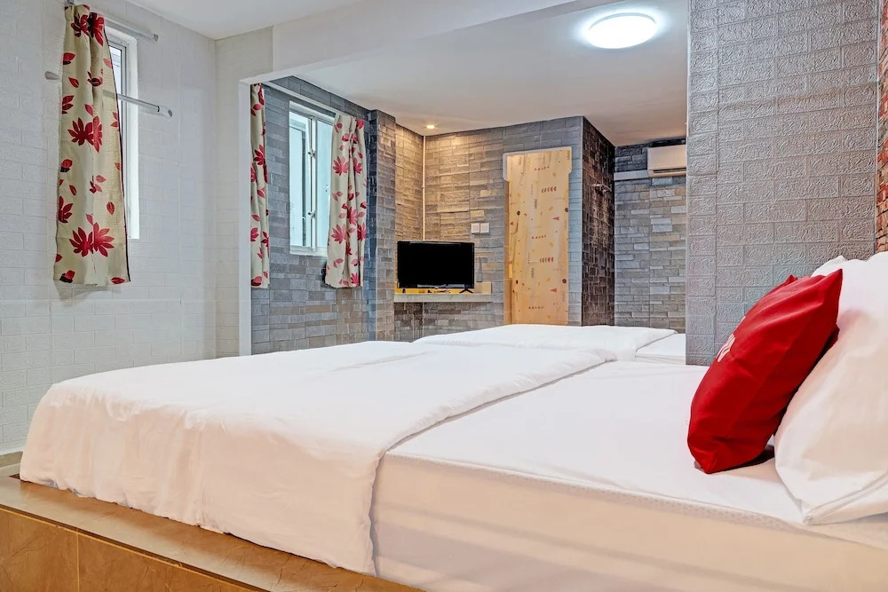 OYO 90604 City Hotel