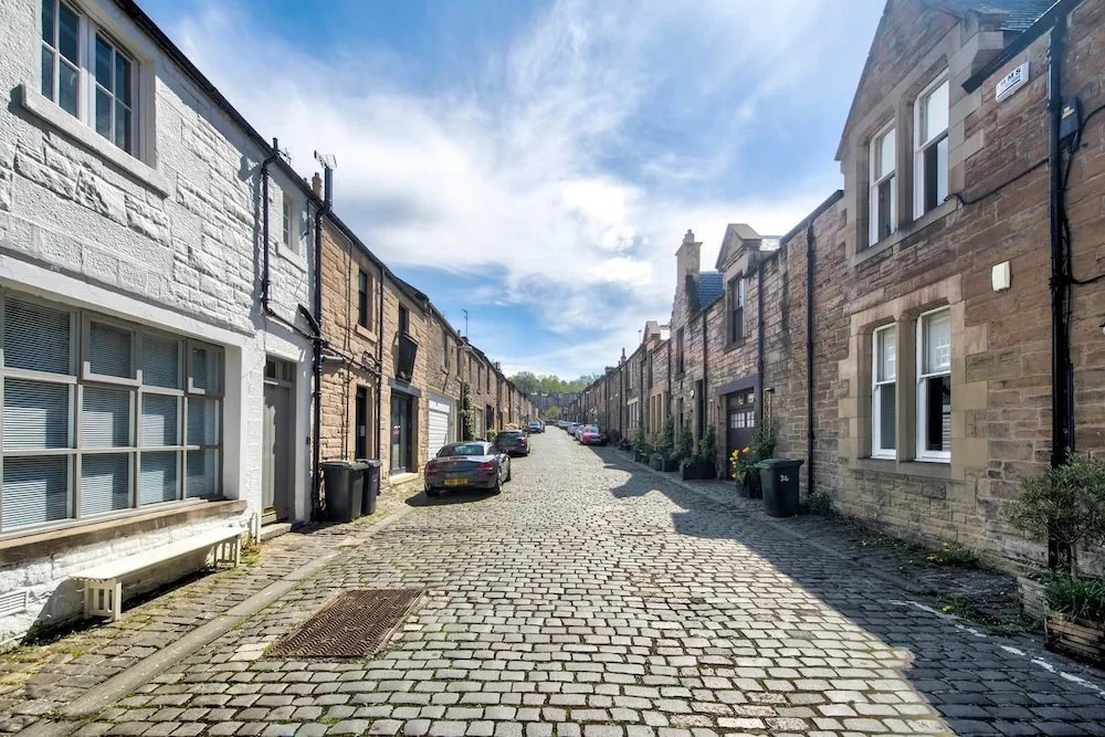 Quiet Mews House In The City Centre