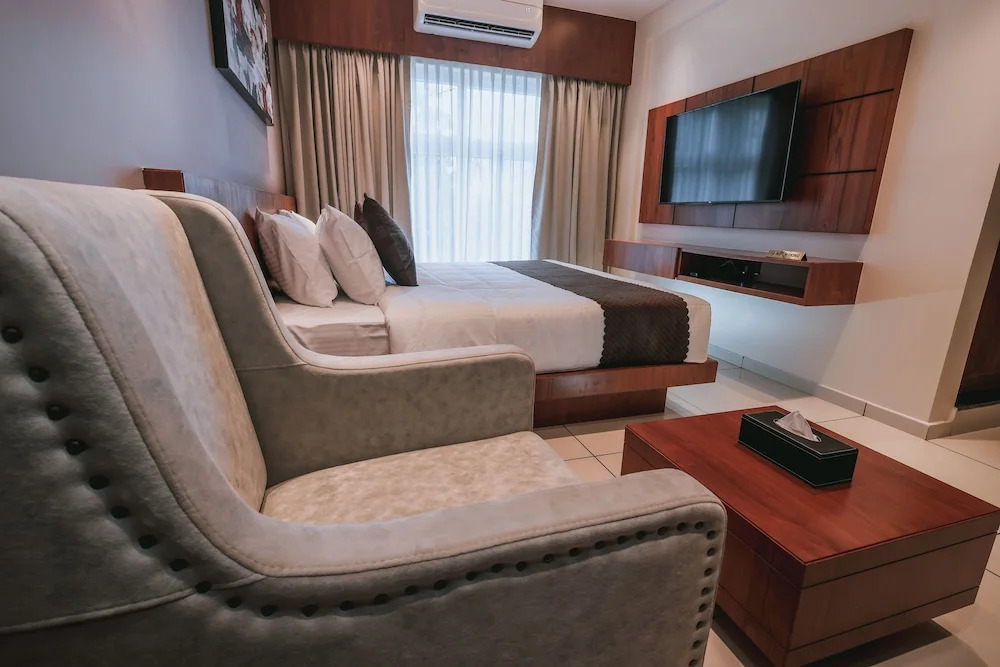 Fortview Suites