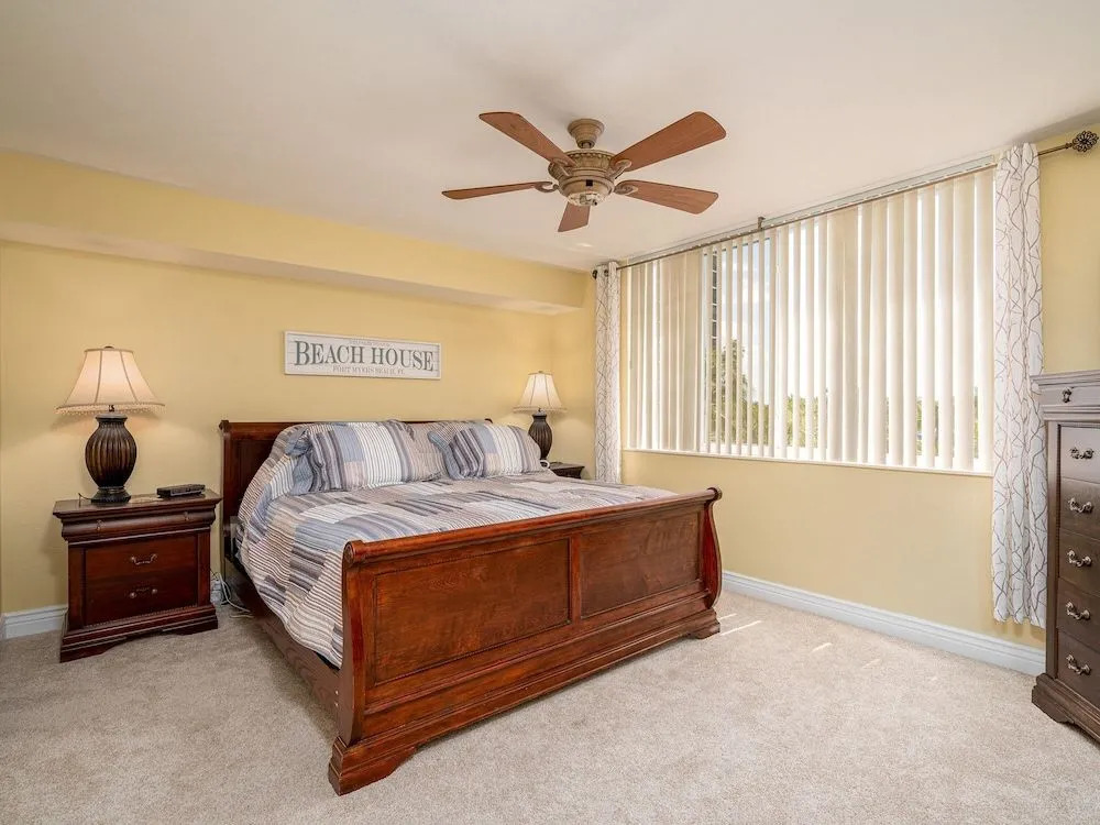 Ocean Harbor 104A