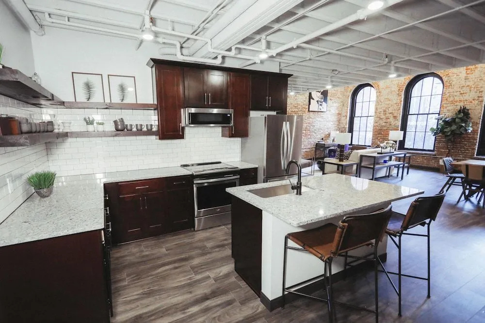Studio 154 Hotel