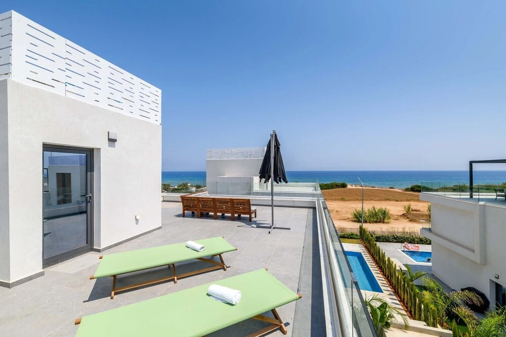 By The Beach - Sea Pearl Villa