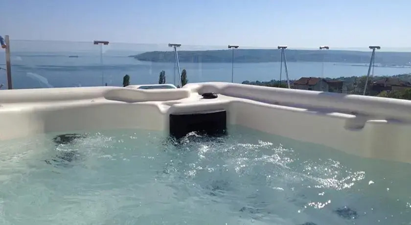 Marine Apartment
