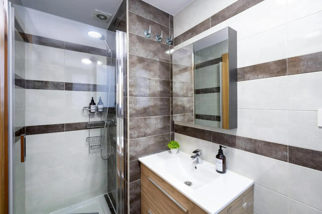 Grace Apartments - 3 bedroom City Centre