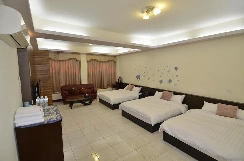 Lianhang Hostel