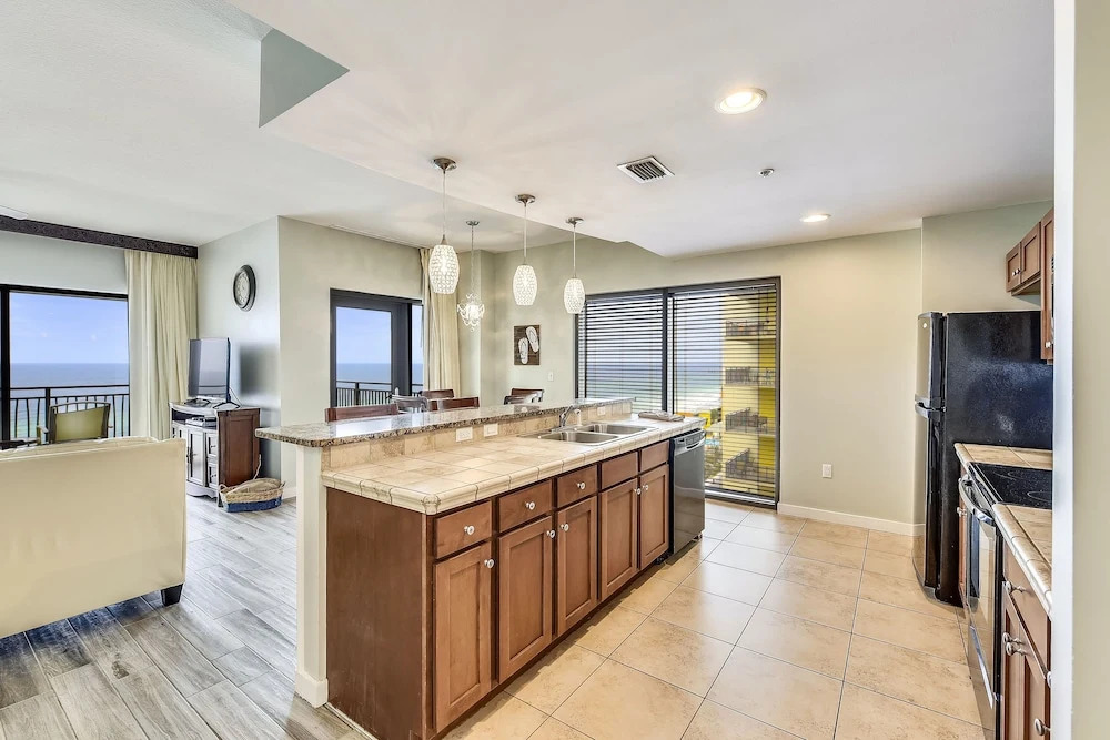 Origin 1036, Perfect For 4! Beautiful Sunset And Gulf Of Mexico View! Free Activities! 1 Bedroom Condo by RedAwning
