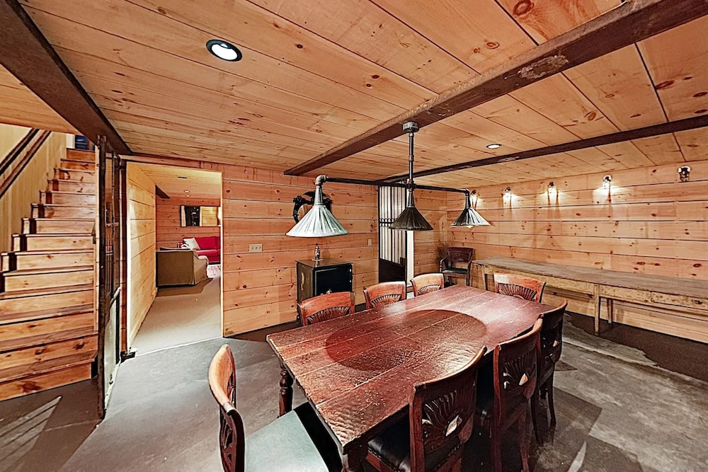 New Listing! Spacious Getaway Close To Acadia 3 Bedroom Home