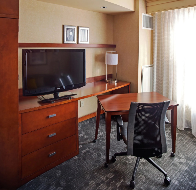 Courtyard by Marriott Aberdeen at Ripken Stadium