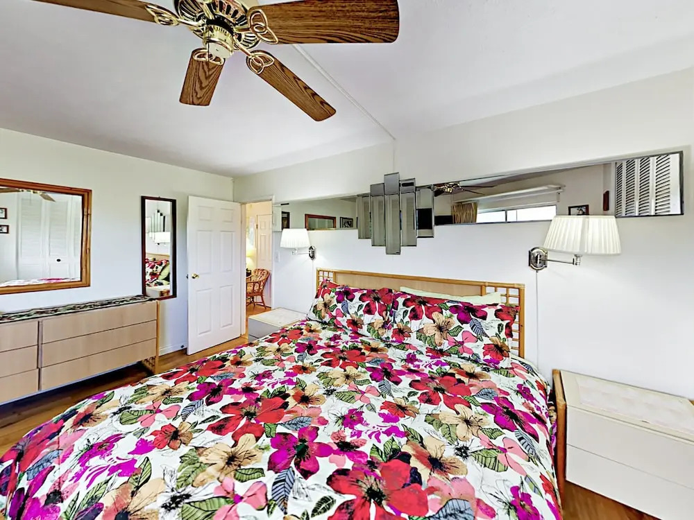 Ocean View W/pool - Across From Kalama Beach 2 Bedroom Condo
