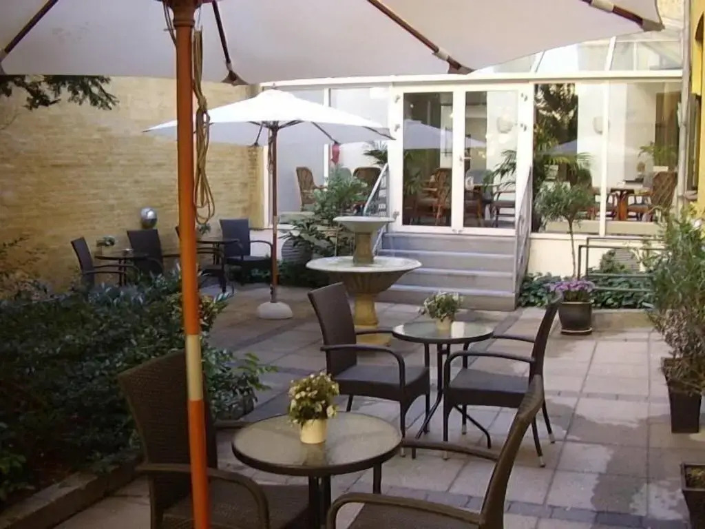City Hotel Nebo