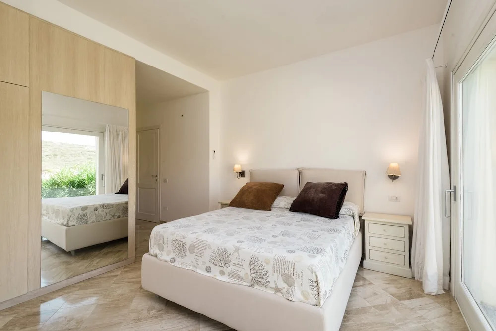 SAbba seafront apartments - Your House in Sardinia