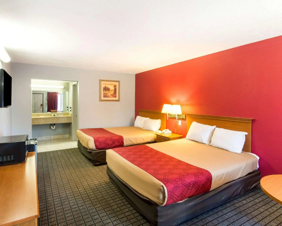 Econo Lodge near Wichita Falls Event Center