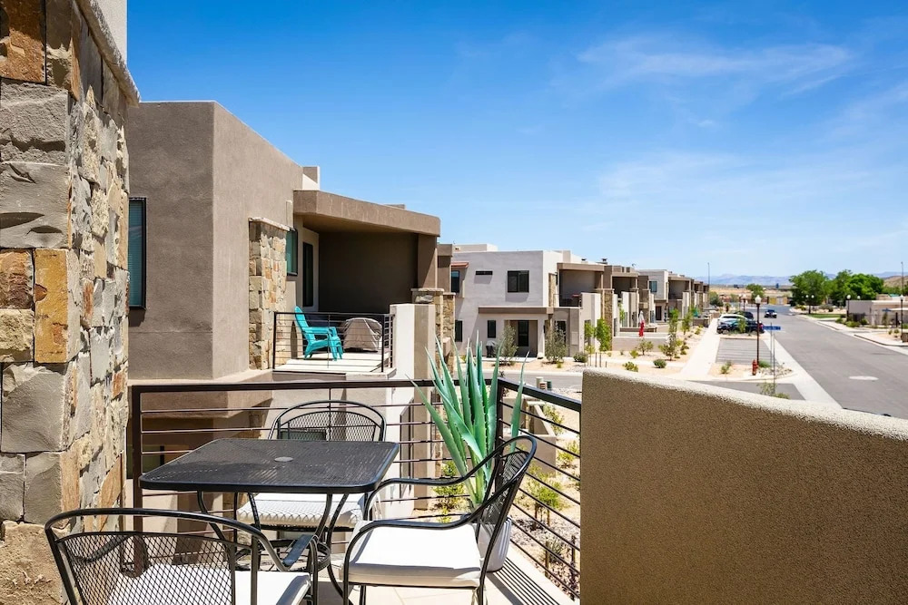 Town Center Red Sand Retreat townhouse