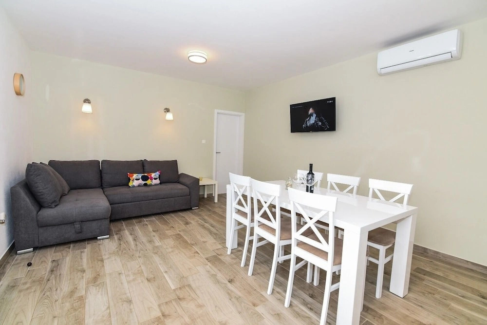 Apartment Gordana Mar