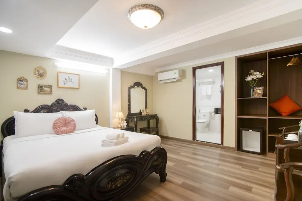 SAZI BEN THANH Hotel HCM