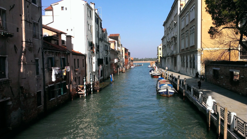 La Gondola Canal View