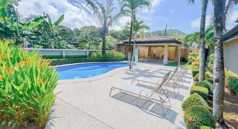 Las Brisas 5