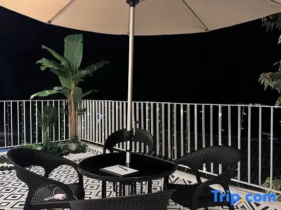 MCS Moon Bay Untitled Hot Spring Private Soup Homestay