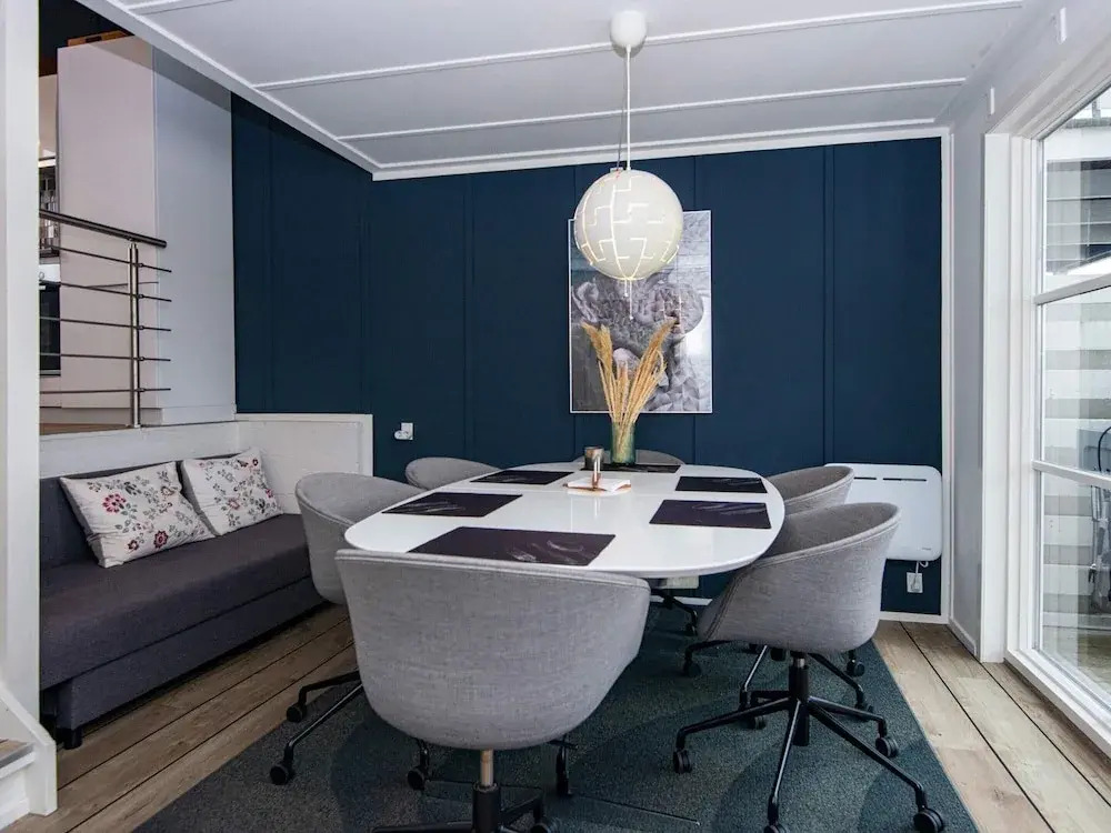 Apartment with maritime atmosphere