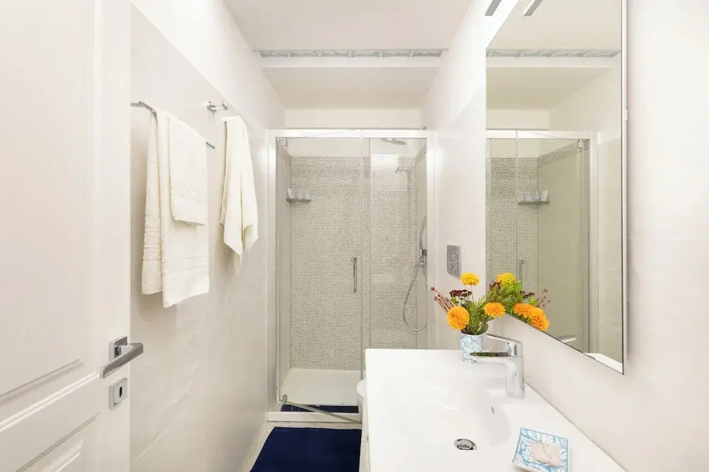 YourHome - Royal Blue Suite