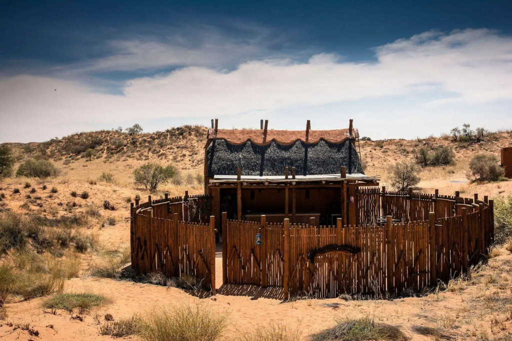 Xaus Lodge